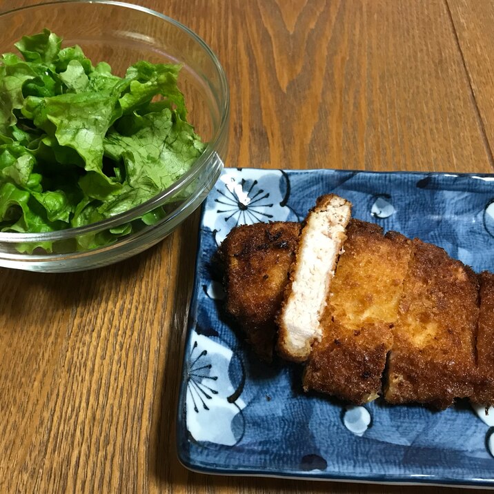 トンカツ (̂•͈⚇•͈ )̂ ୭*゚